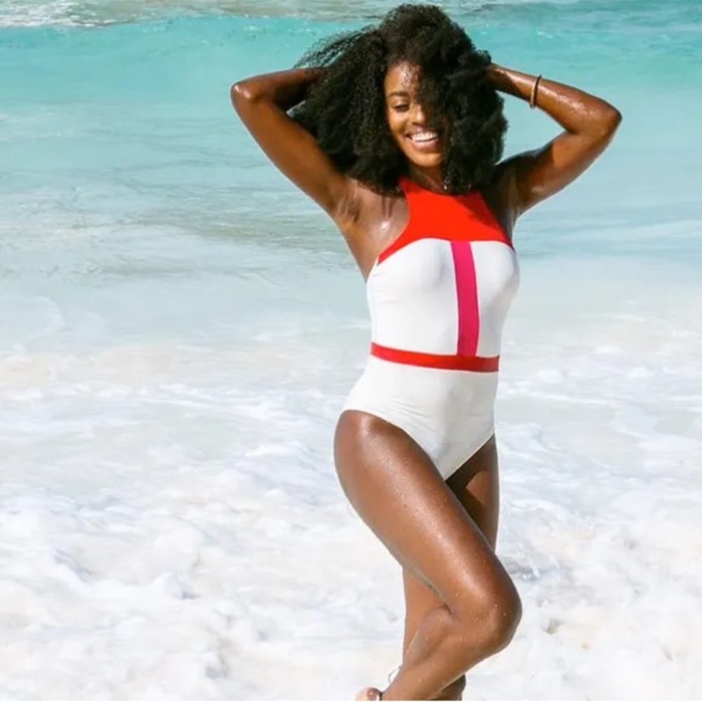 NWT SUMMERSALT FREESTYLE SWIMSUIT